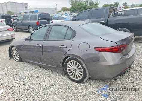 2023 Alfa Romeo Giulia Sprint z USA, uszkodzony, nr VIN ZARFAMAN5P7670336